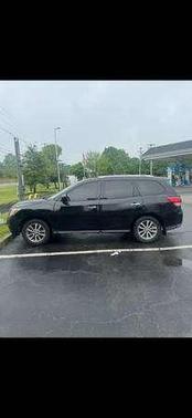 Black 2014 Nissan Pathfinder SV