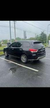 Black 2014 Nissan Pathfinder SV
