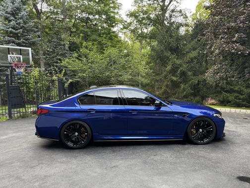 2023 BMW M5 Base