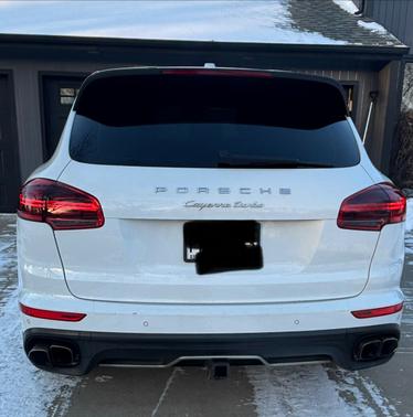 2015 Porsche Cayenne Cayenne Turbo