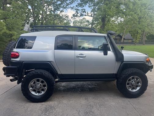 Silver 2007 Toyota FJ Cruiser Base