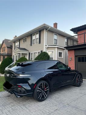 2023 Aston Martin DBX 707