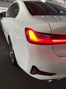 White 2019 BMW 330 i