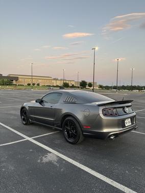 2014 Ford Mustang V6