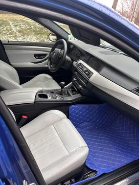 Blue 2013 BMW M5 Base