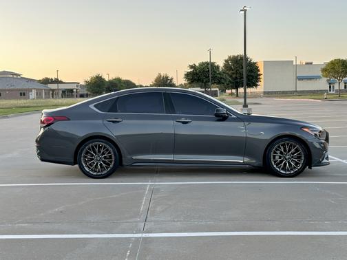 Gray 2018 Genesis G80 3.3T Sport