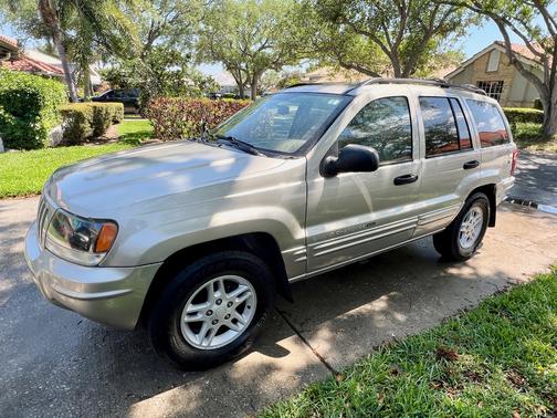 2004 Jeep Grand Cherokee Laredo