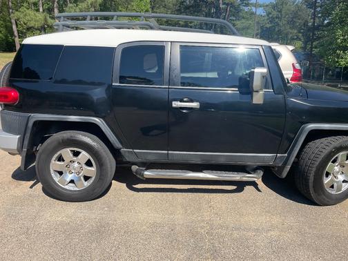 Black 2007 Toyota FJ Cruiser Base