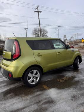 2017 Kia Soul Base