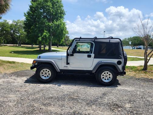 2004 Jeep Wrangler X