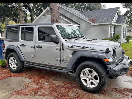 Silver 2018 Jeep Wrangler Unlimited Sport