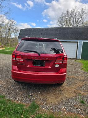 Red 2017 Dodge Journey SE