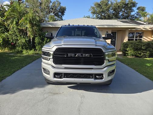 2022 RAM 3500 Laramie