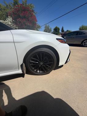 White 2024 Toyota Camry XSE V6