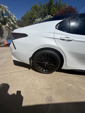 White 2024 Toyota Camry XSE V6