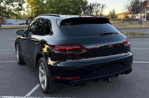 Black 2018 Porsche Macan Macan GTS