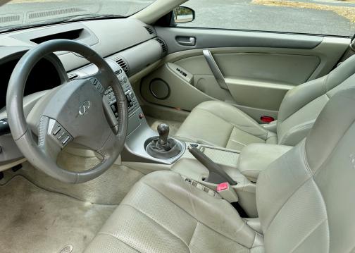 2004 INFINITI G35 Base