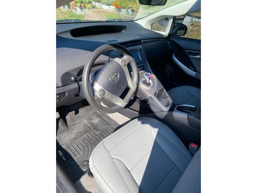 2014 Toyota Prius Plug-in Base