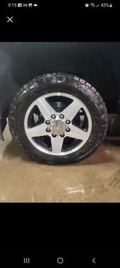 Photo 5 of 13 of 2015 Chevrolet Silverado 2500 LTZ