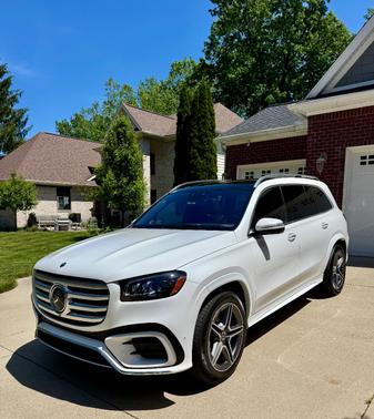 White 2024 Mercedes-Benz GLS 450 4MATIC