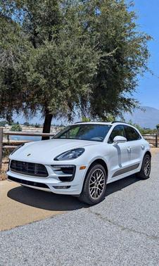 2017 Porsche Macan Macan GTS