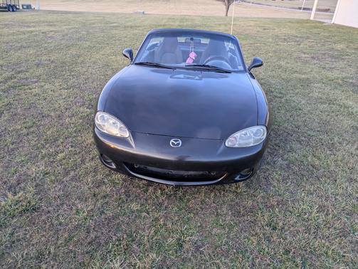 2002 Mazda MX-5 Miata Base