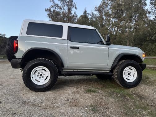 2024 Ford Bronco Heritage Edition