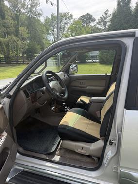 Beige 2000 Toyota 4Runner Limited 4WD