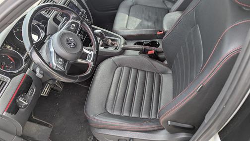 White 2017 Volkswagen Jetta GLI