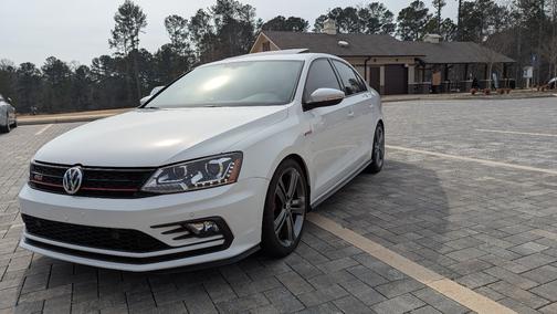 White 2017 Volkswagen Jetta GLI