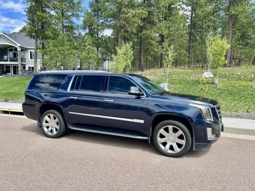 2020 Cadillac Escalade ESV Luxury