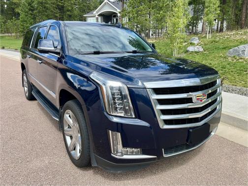 2020 Cadillac Escalade ESV Luxury