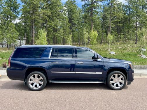 2020 Cadillac Escalade ESV Luxury
