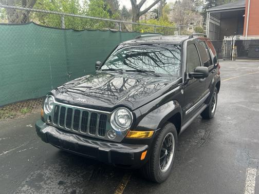 Black 2005 Jeep Liberty Limited