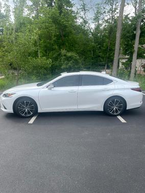 White 2025 Lexus ES 350 Base