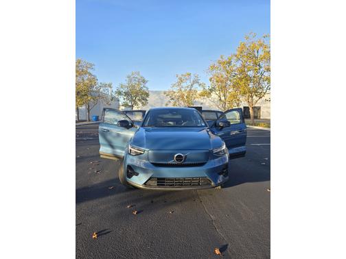 2022 Volvo C40 Recharge Pure Electric P8 Ultimate