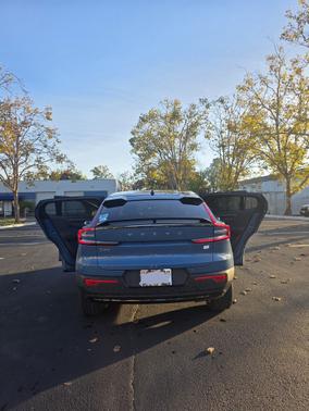 2022 Volvo C40 Recharge Pure Electric P8 Ultimate