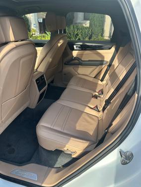 2019 Porsche Cayenne Cayenne