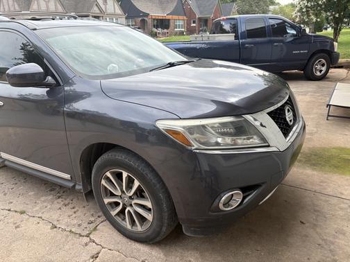 2013 Nissan Pathfinder SL