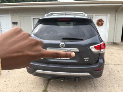 2013 Nissan Pathfinder SL