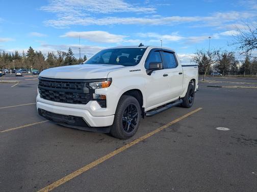 White 2024 Chevrolet Silverado 1500 Custom