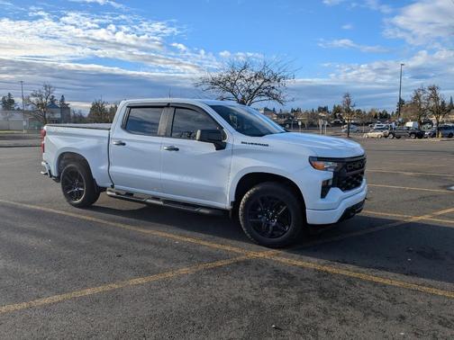 White 2024 Chevrolet Silverado 1500 Custom