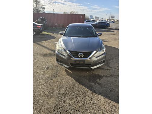 Gray 2017 Nissan Altima 2.5 SV
