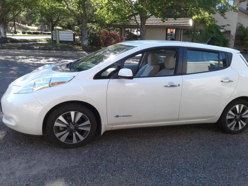 2017 Nissan Leaf SV