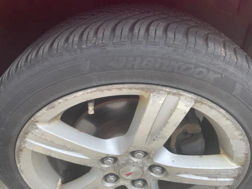 2009 Pontiac Vibe Base