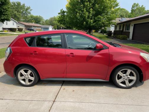 2009 Pontiac Vibe Base