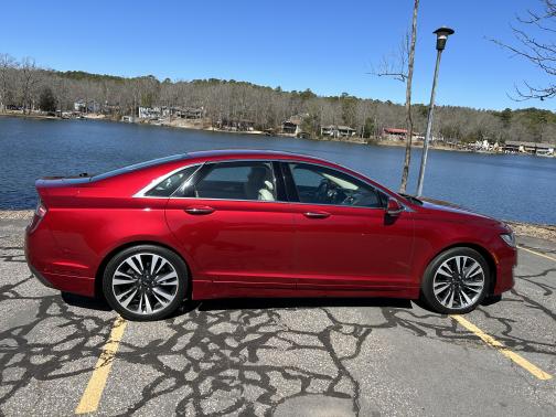 2019 Lincoln MKZ Reserve II