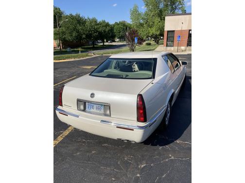 Photo 2 of 9 of 1999 Cadillac Eldorado Base
