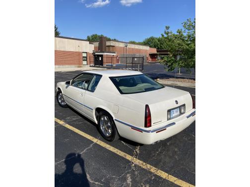 Photo 3 of 9 of 1999 Cadillac Eldorado Base