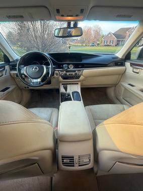 Gold 2013 Lexus ES 350 Base